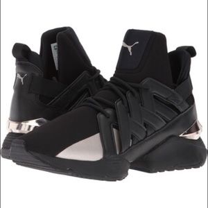 ISO (not selling) Puma Muse Echo women’s Sneaker